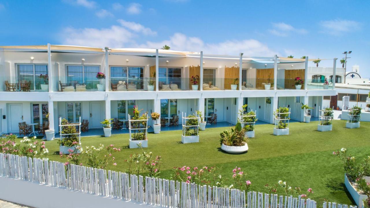 Blue Harbour Boutique Aparthotel Ayia Napa Exterior photo