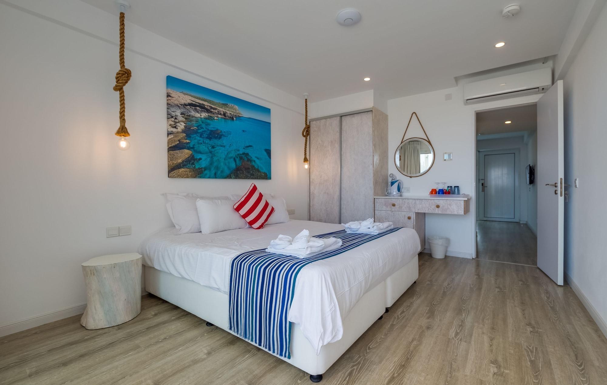 Blue Harbour Boutique Aparthotel Ayia Napa Exterior photo