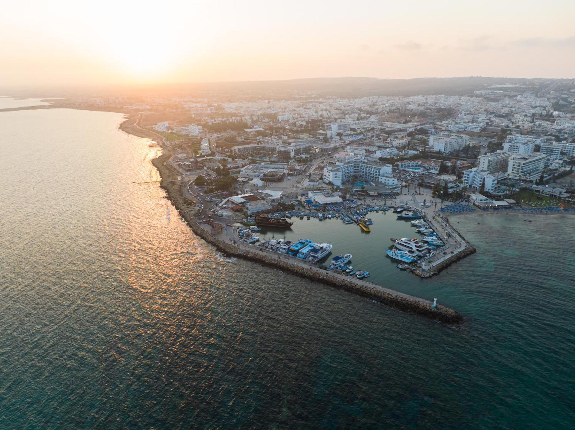 Blue Harbour Boutique Aparthotel Ayia Napa Exterior photo
