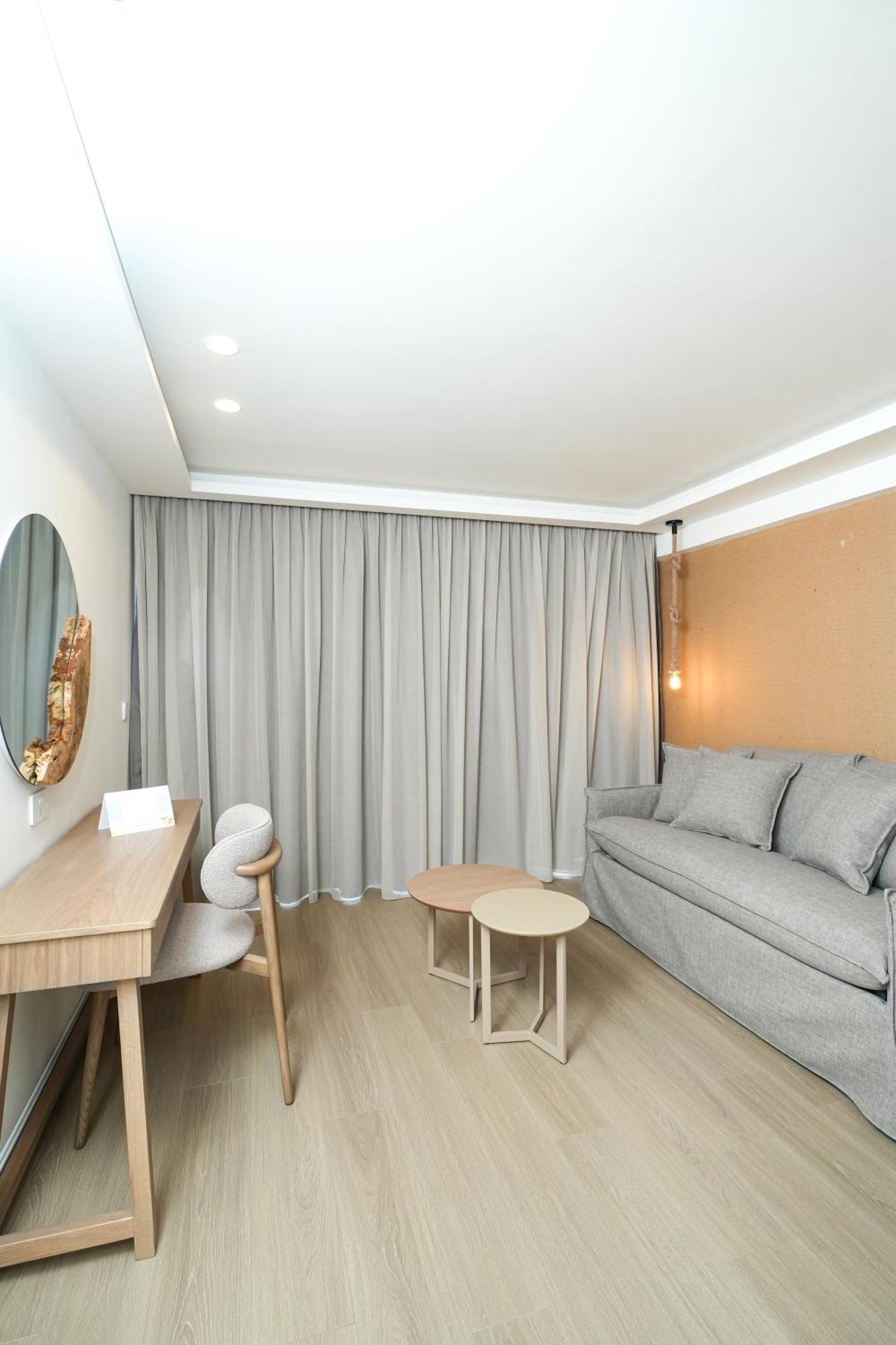 Blue Harbour Boutique Aparthotel Ayia Napa Exterior photo